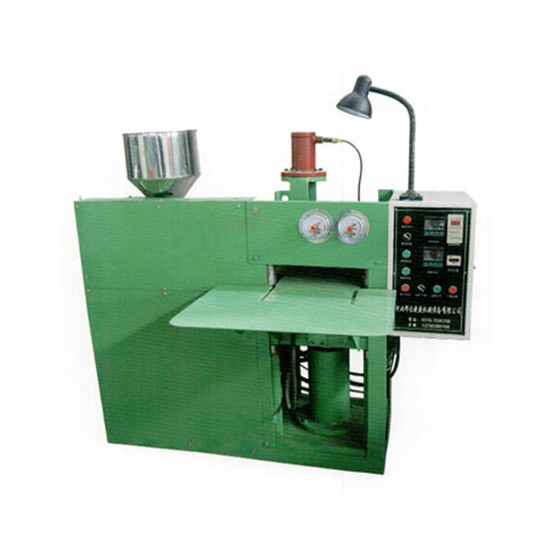 �۰������͙C